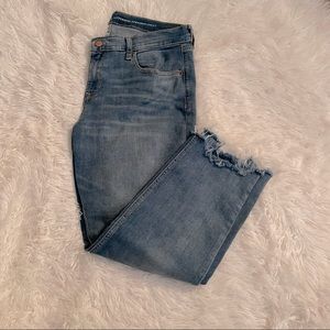Old Navy boyfriend straight jeans